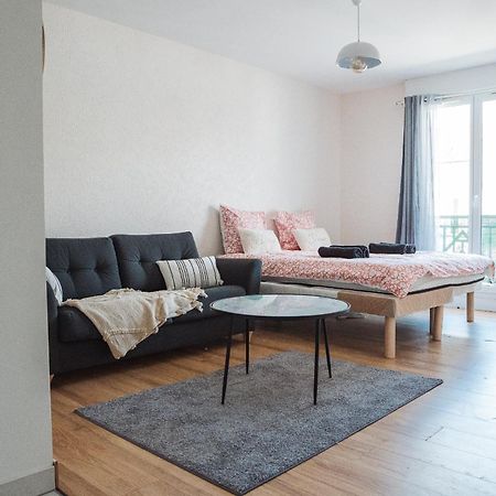 Cosy Studio Entre Paris Et Disneyland Paris Apartment Esbly Exterior foto