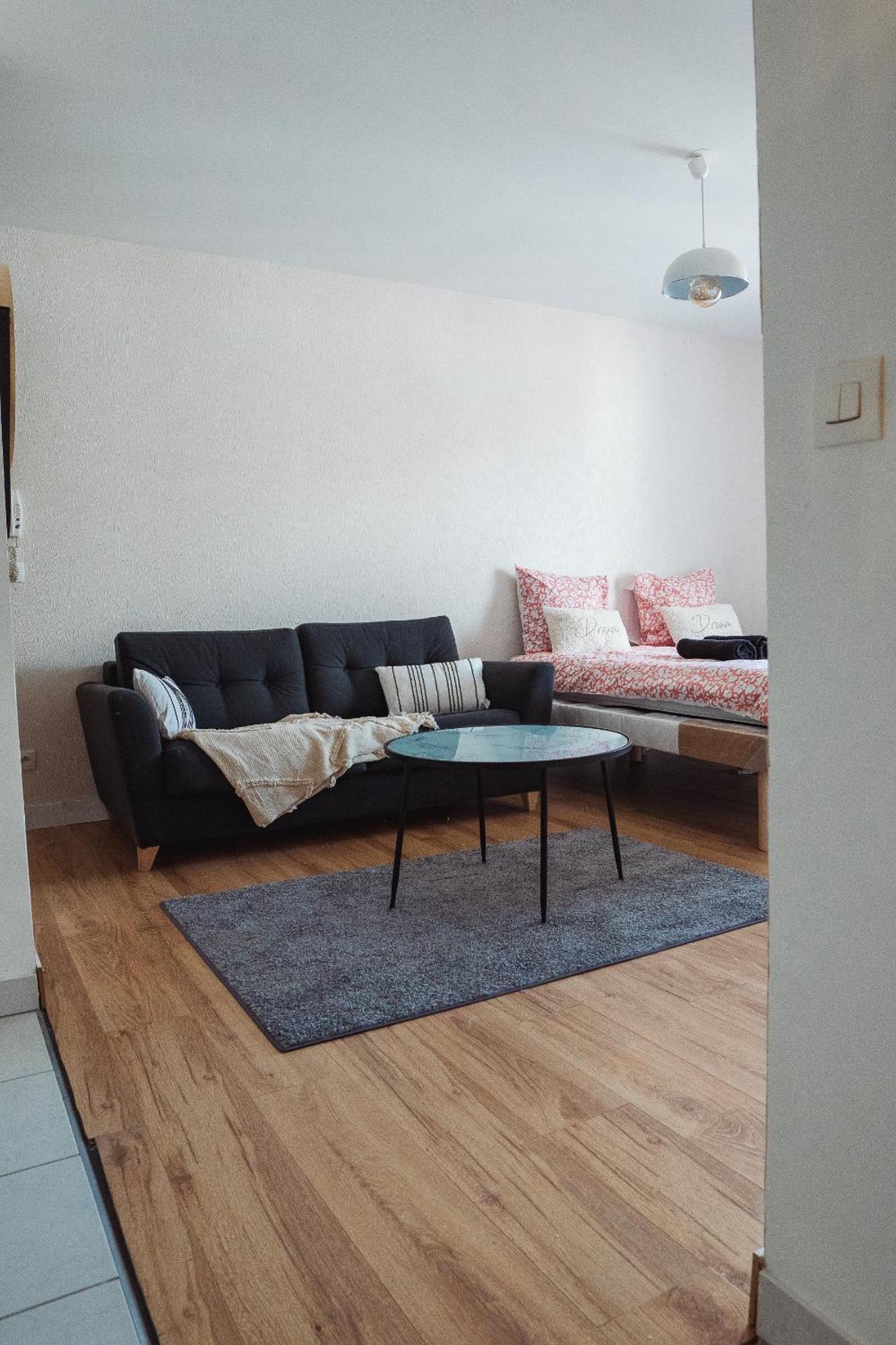 Cosy Studio Entre Paris Et Disneyland Paris Apartment Esbly Exterior foto